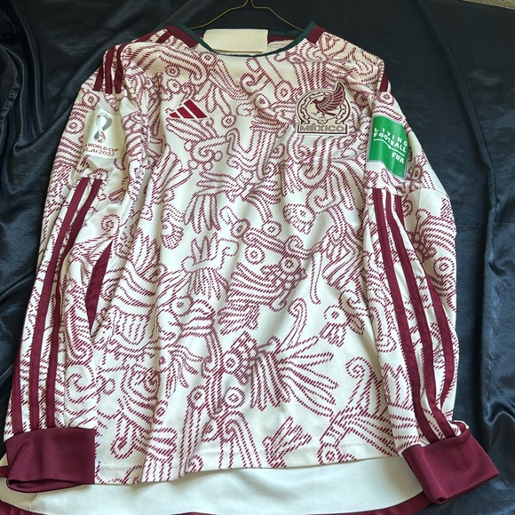 Men’s Adidas Mexico 2022 WC Away Long Sleeve Jersey with WC Patches Size S Used - Picture 1 of 8